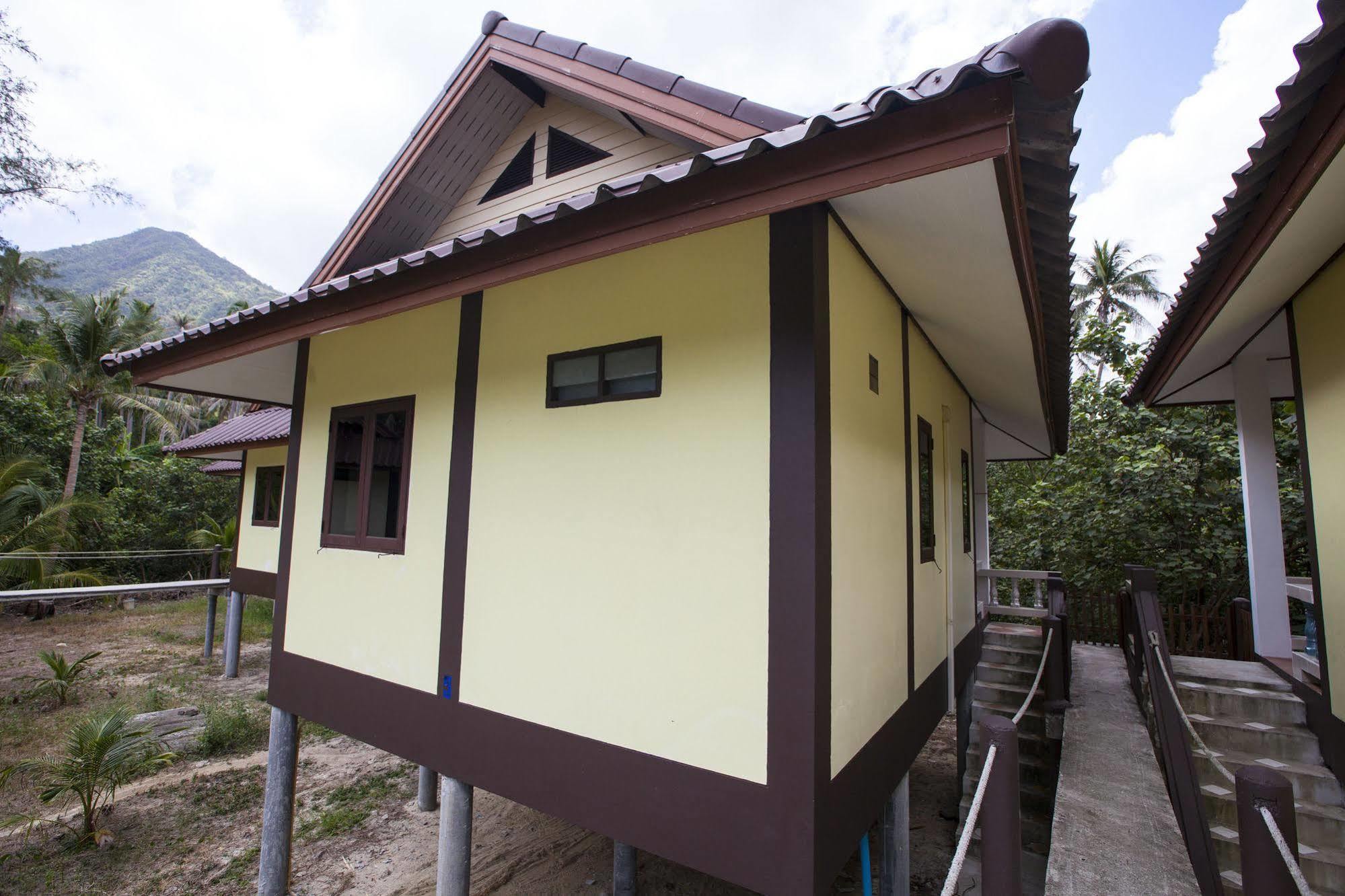 Hin Bhai Resort Chaloklum Exterior photo